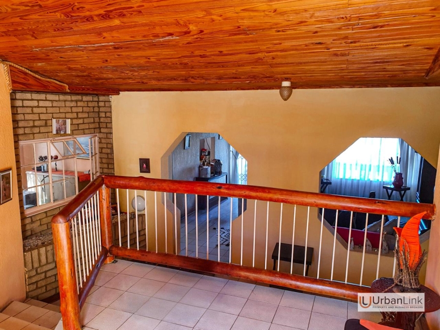 5 Bedroom Property for Sale in Cashan North West